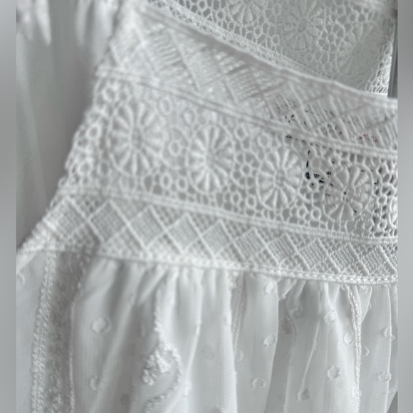 White eyelet mini dress - Picture 2 of 3
